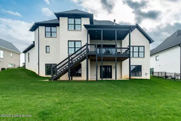Crestwood, KY 40014,7492 Edith WAY