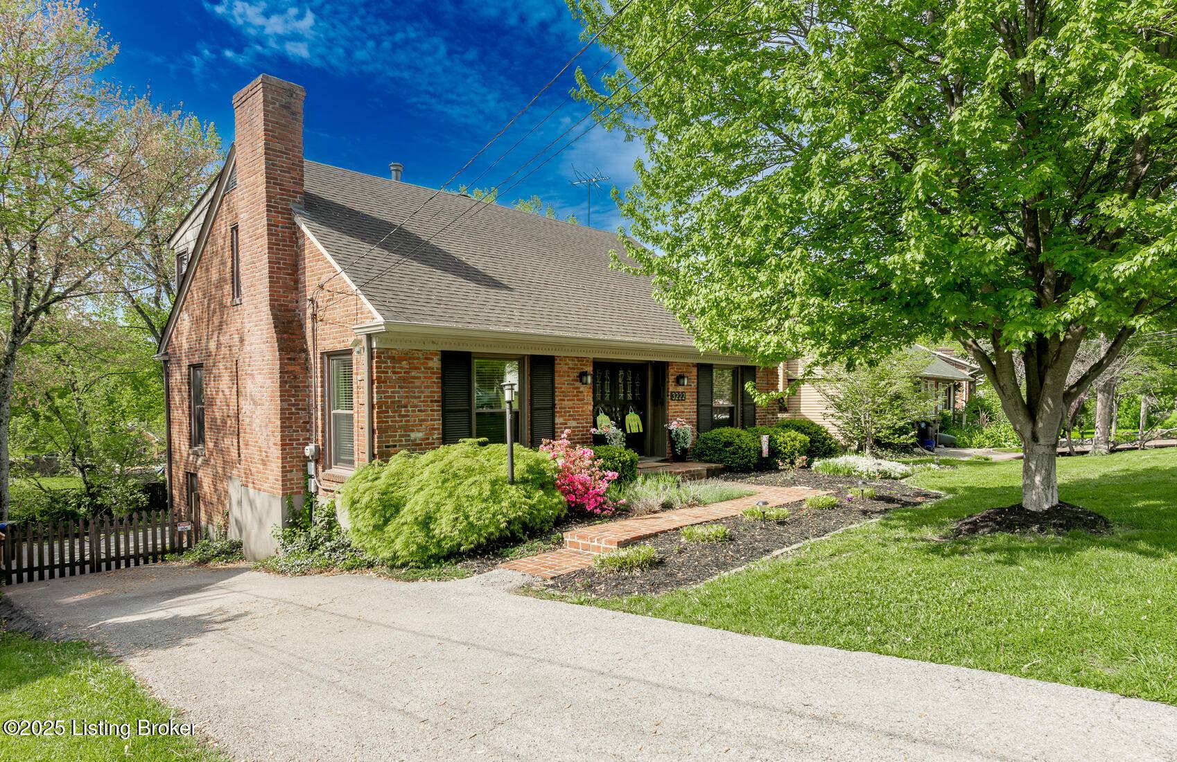3222 Mid Dale Ln, Louisville, KY 40220