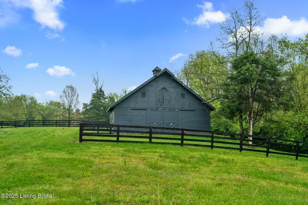 Simpsonville, KY 40067,9790 Shelbyville Rd