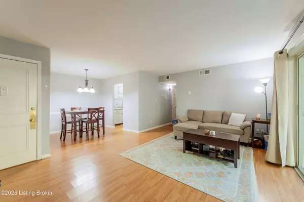 Louisville, KY 40206,801 Highwood Dr