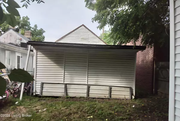 Louisville, KY 40212,2618 Cornwall St