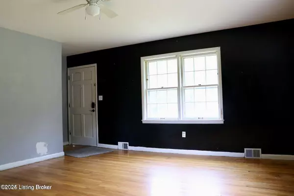 Lebanon Junction, KY 40150,519 Knobview Dr