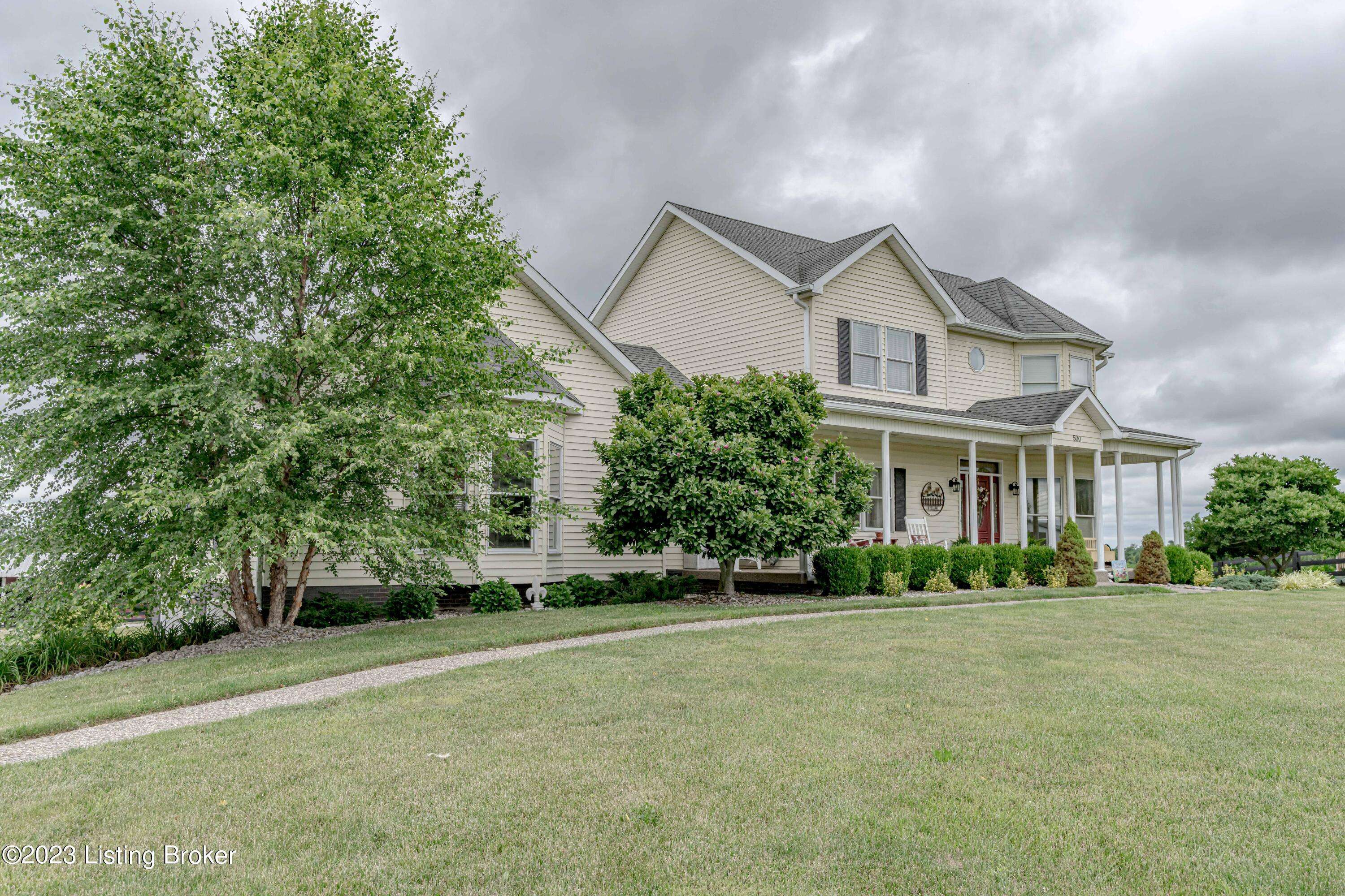 Bagdad, KY 40003,500 Miles Ln