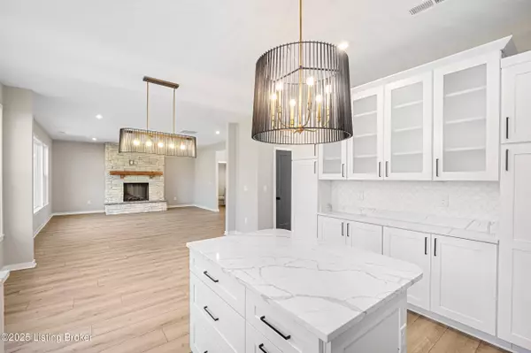 La Grange, KY 40031,2124 Quail Ridge Dr