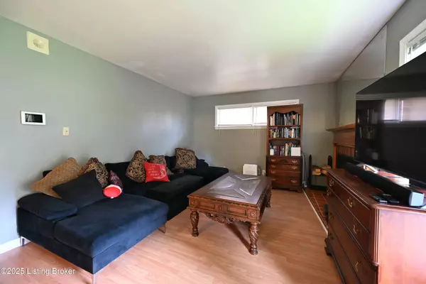 Louisville, KY 40218,3529 Mayo Dr