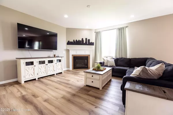 Louisville, KY 40299,11718 Chandler Ct