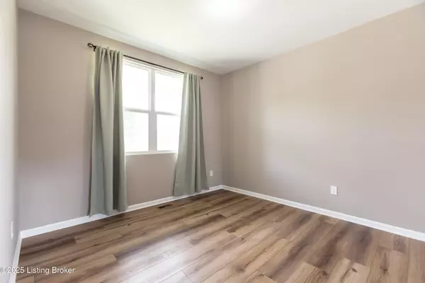 Louisville, KY 40299,11718 Chandler Ct