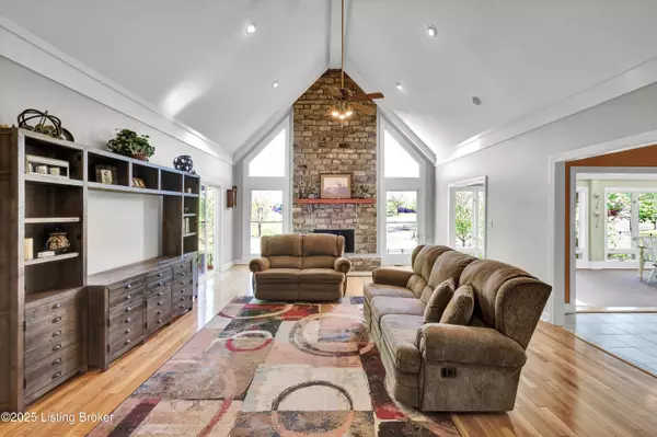 Louisville, KY 40245,16803 Polo Fields Ln