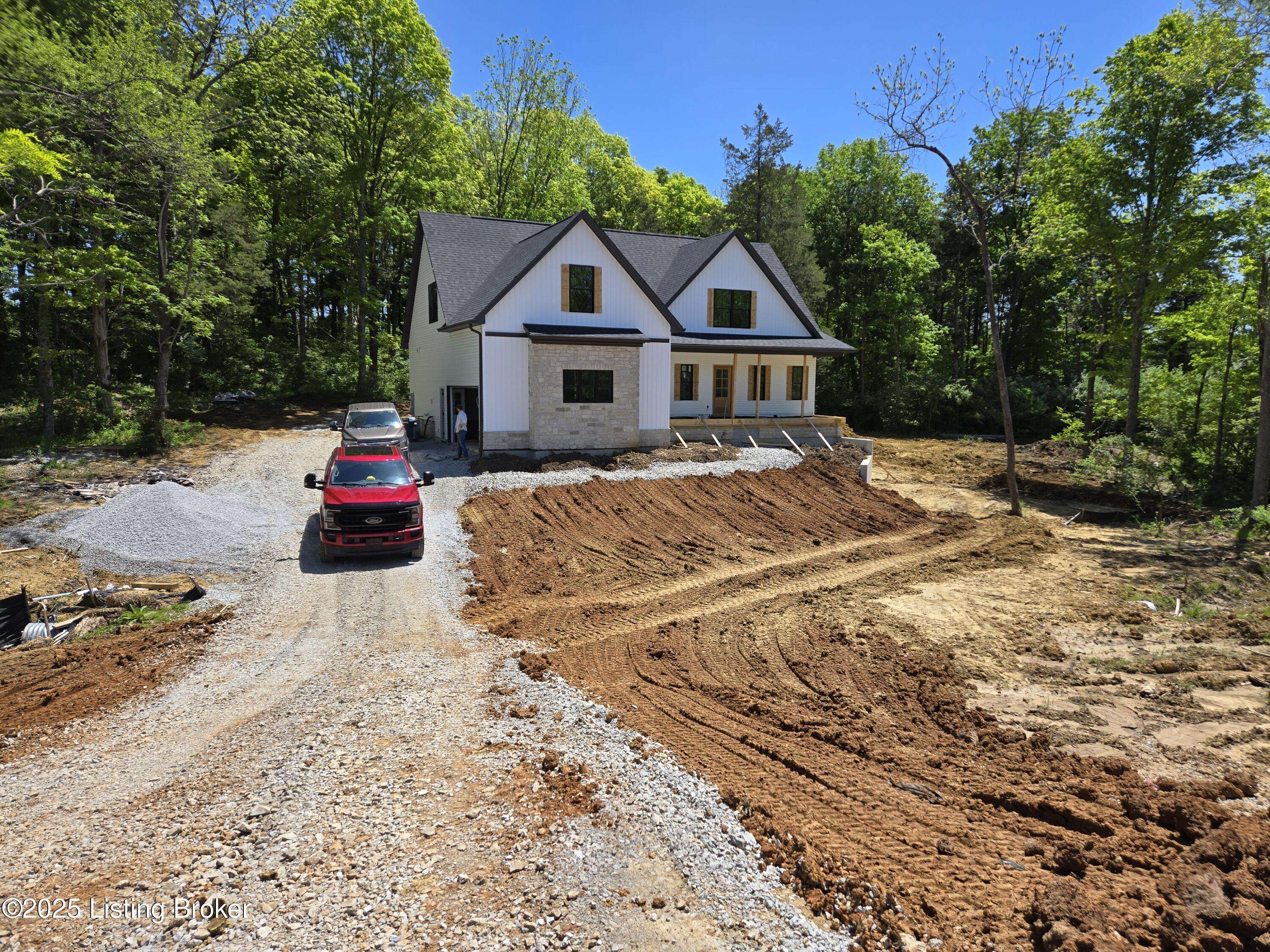7001 Stable Ct, Crestwood, KY 40014