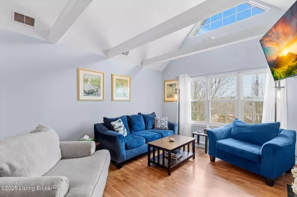 Louisville, KY 40272,4442 Southbridge Ct