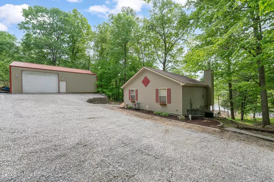 374 Christopher Ln., Leitchfield, KY 42754