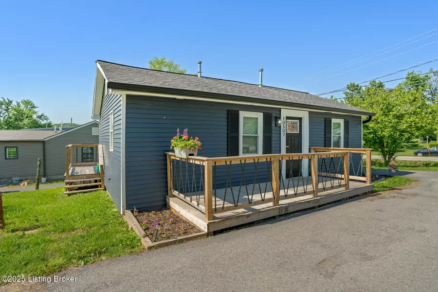 10507 National TPKE, Fairdale, KY 40118