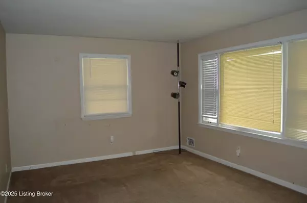 Louisville, KY 40258,5606 Maryman Rd