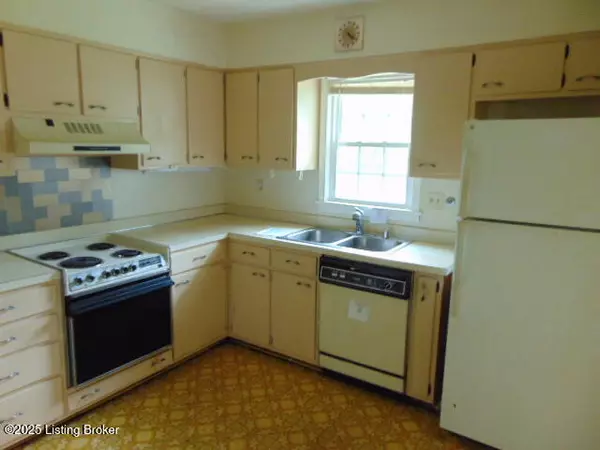 Louisville, KY 40242,9412 Habersham Dr