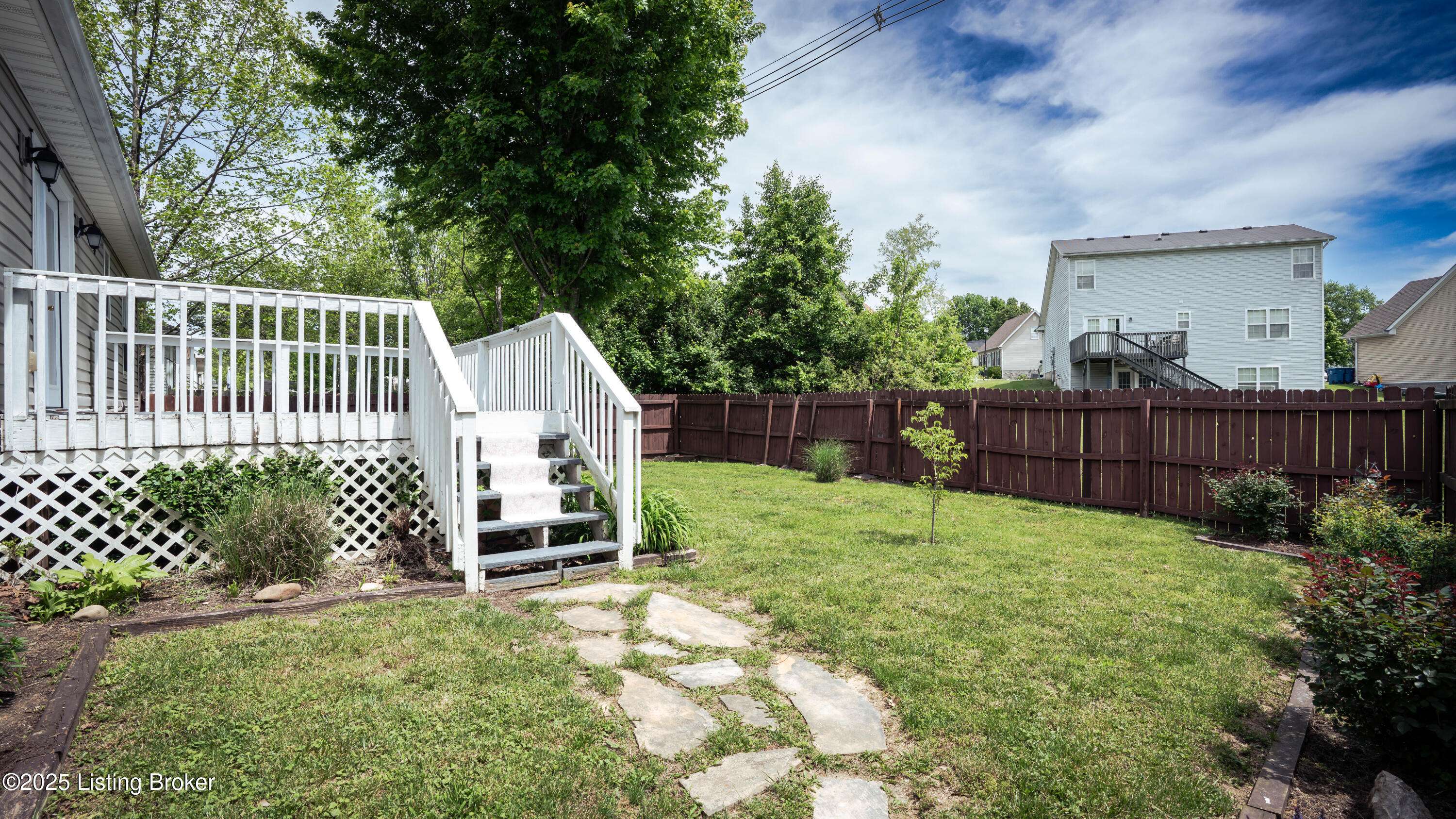 Simpsonville, KY 40067,305 Old Veechdale Rd