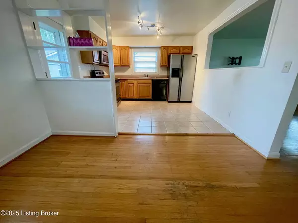 Louisville, KY 40220,3432 Allison WAY