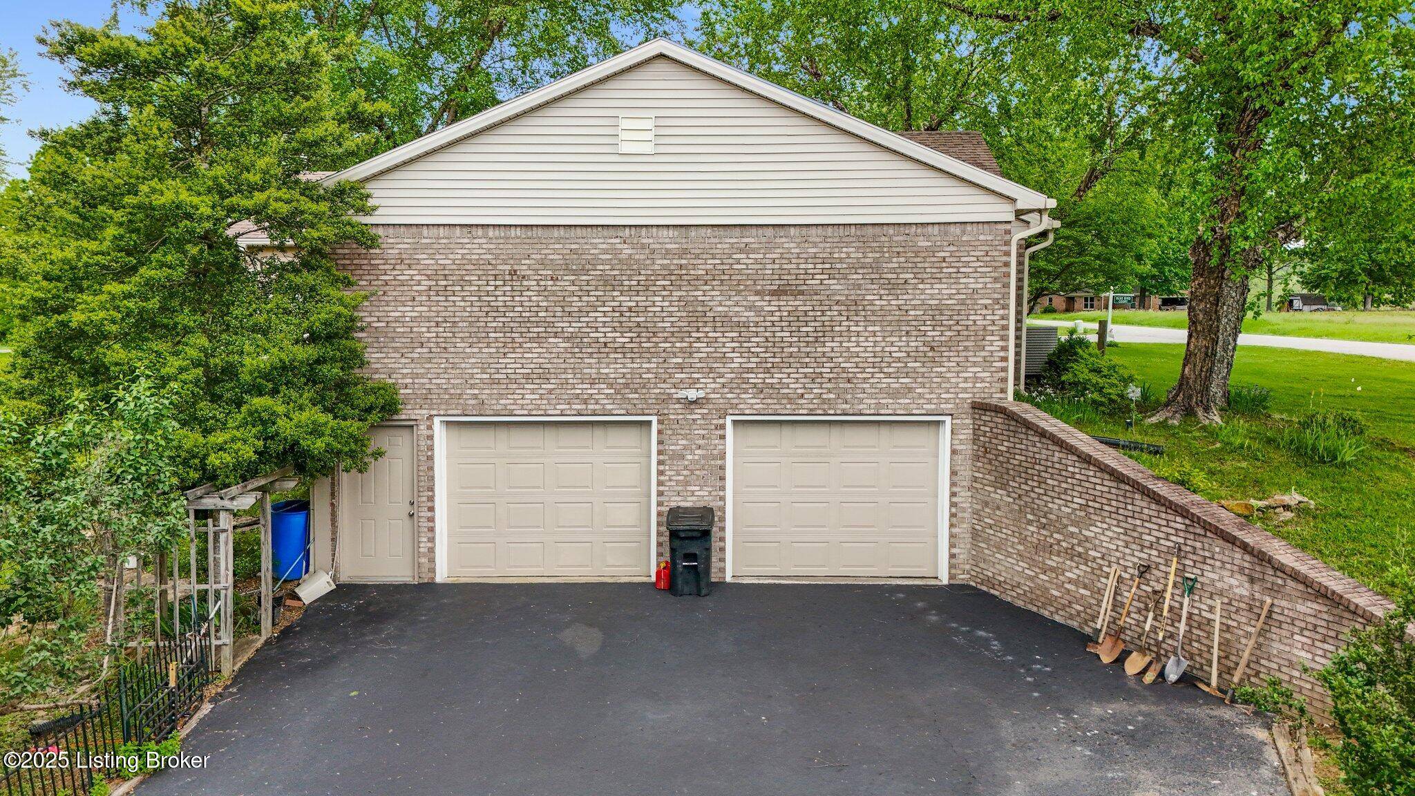 Perry Park, KY 40363,800 Whippoorwill Ln