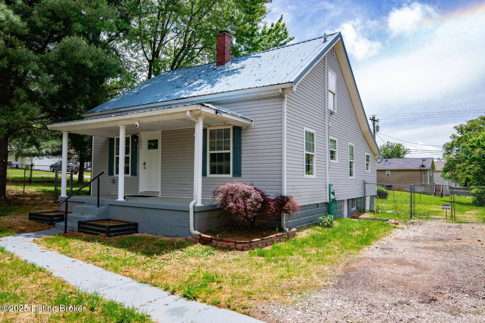 Radcliff, KY 40160,1244 W Vine St