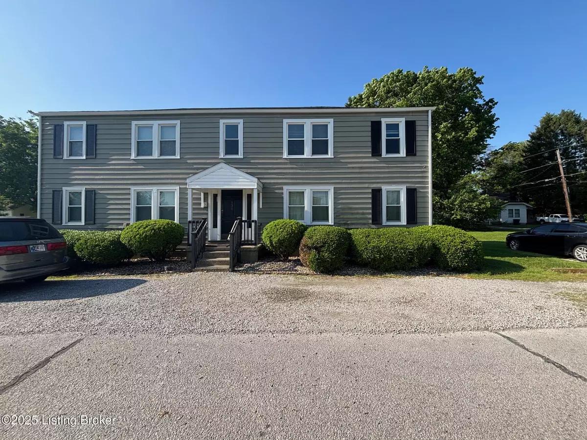 Clarksville, IN 47129,136 E Harrison Ave