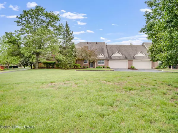 Louisville, KY 40291,7906 Tuckaway Ct