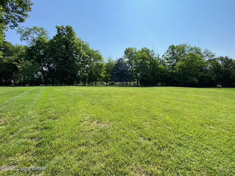 520 Foxwood Ct, Shelbyville, KY 40065