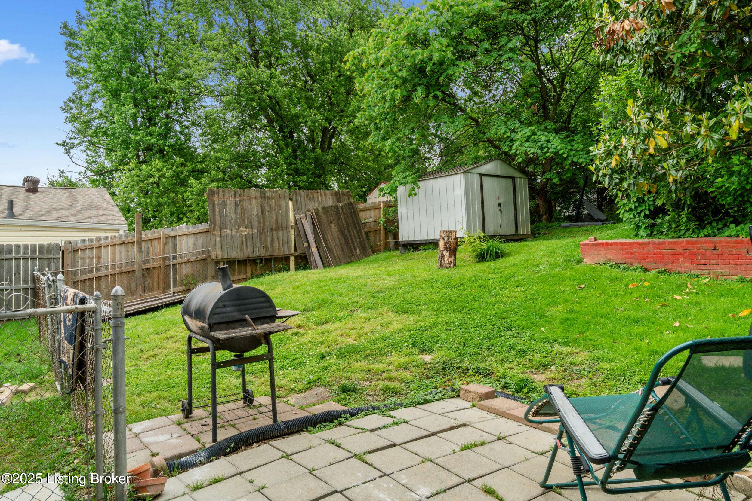 Louisville, KY 40215,1412 Haskin Ave
