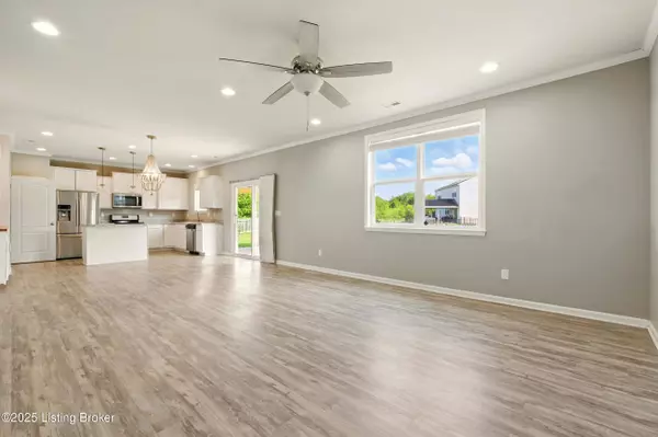 Louisville, KY 40299,11717 Trottingham Cir