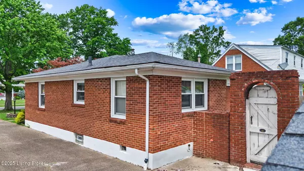 Louisville, KY 40216,4307 Cloverleaf Dr