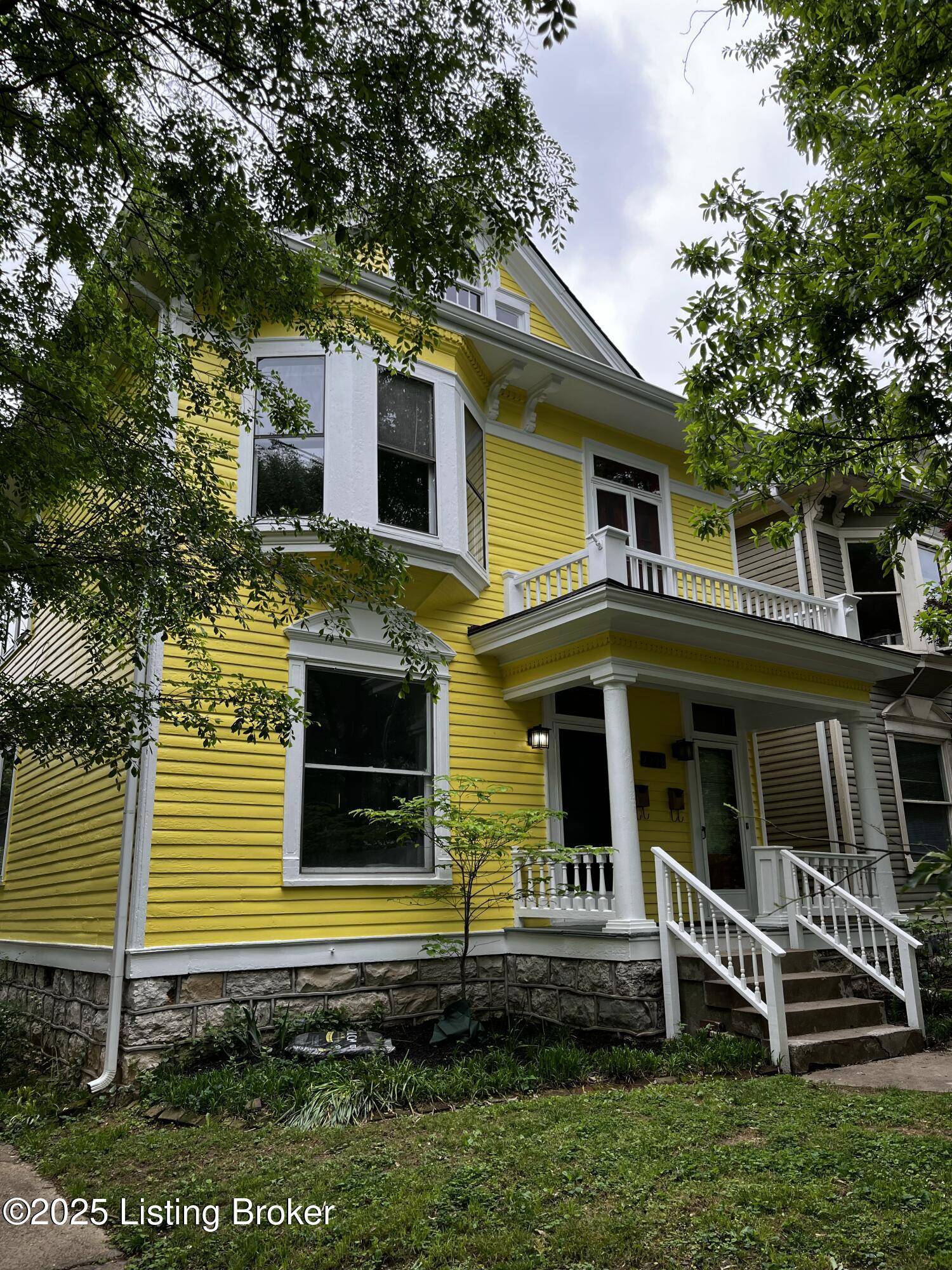2228 Glenmary Ave, Louisville, KY 40204