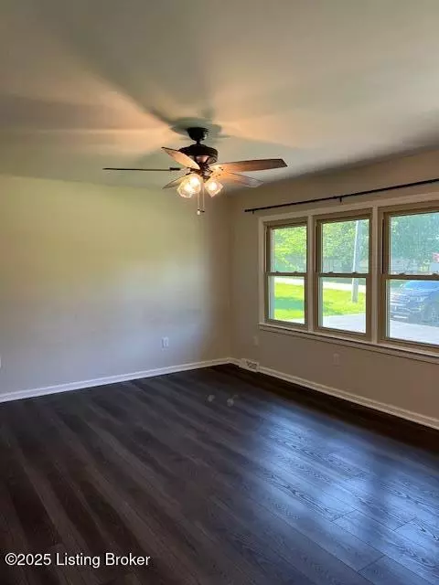 Eminence, KY 40019,114 Shadyview Dr