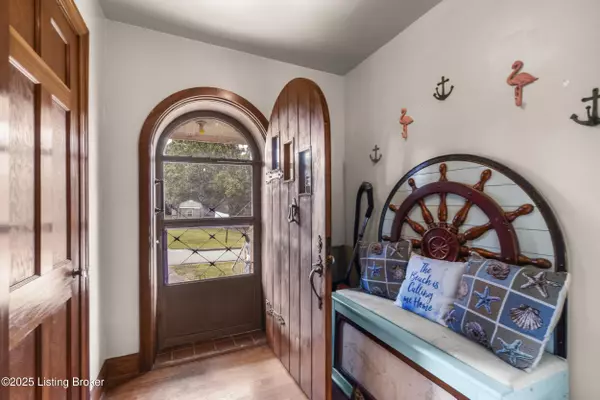 Fairfield, KY 40020,104 St Michael HL