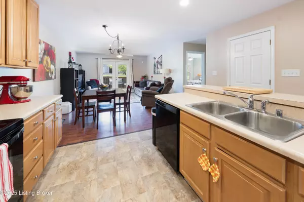 La Grange, KY 40031,321 Lagrange Villa Dr