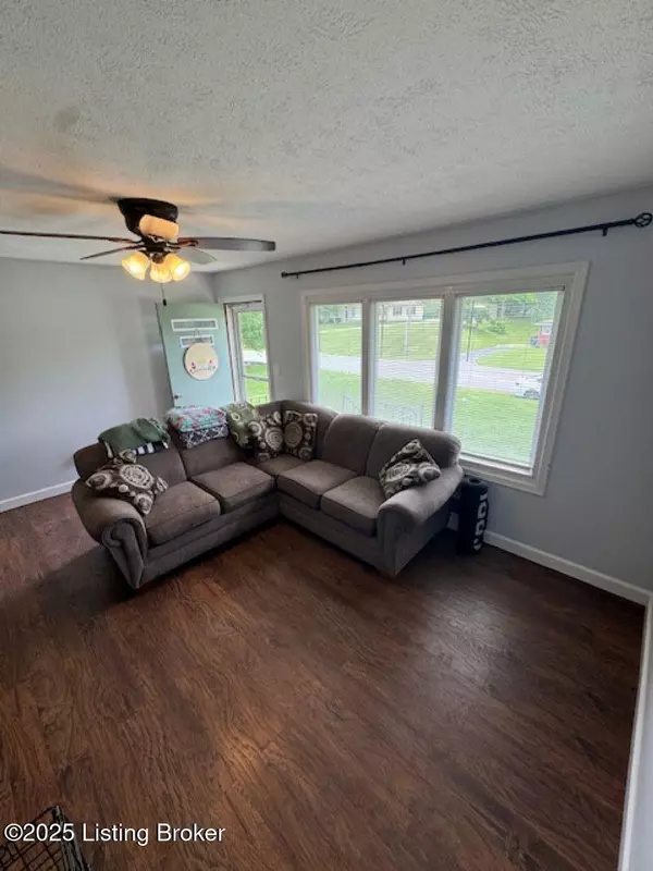 Brandenburg, KY 40108,356 Lakeview Dr