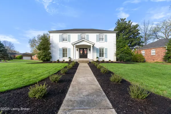 8214 Camberley Dr, Louisville, KY 40222
