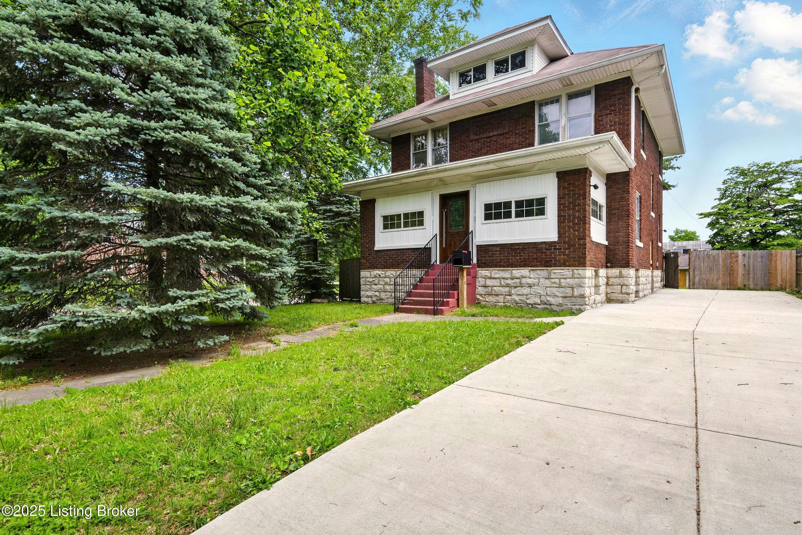 4501 Southern Pkwy, Louisville, KY 40214