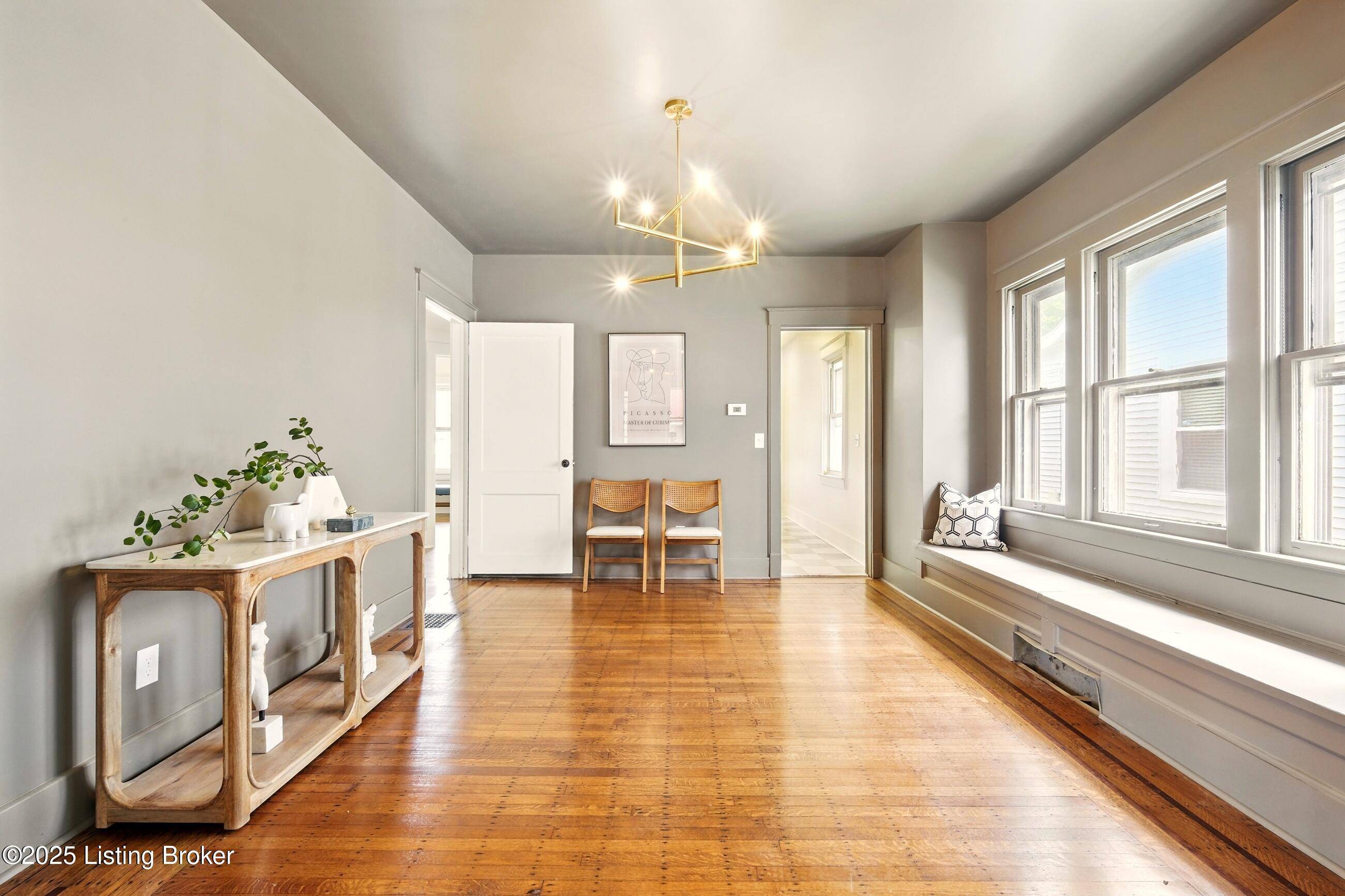 Louisville, KY 40211,681 S 42nd St
