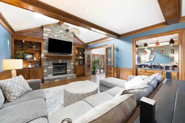Louisville, KY 40245,14208 Willow Grove Cir