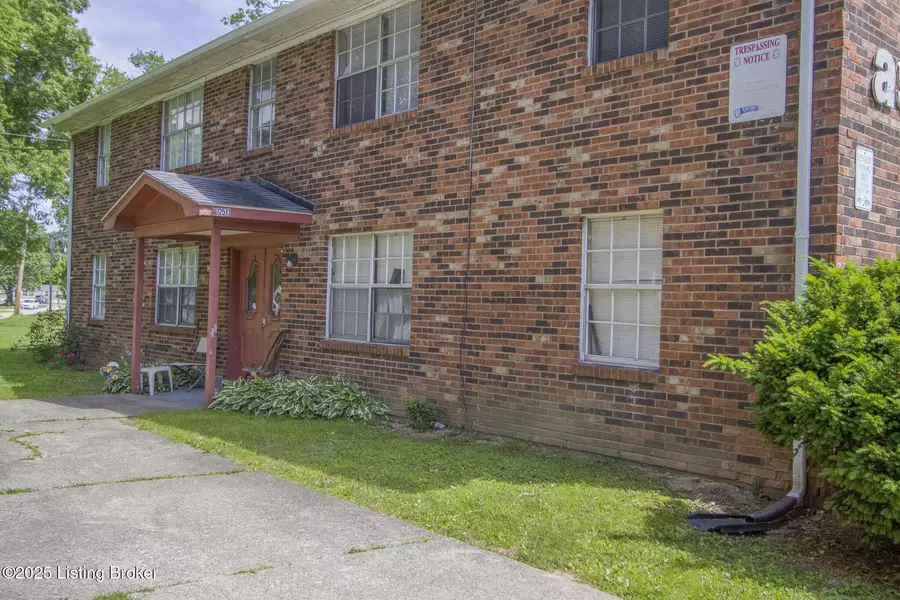 12513 E Orell Rd, Louisville, KY 40272