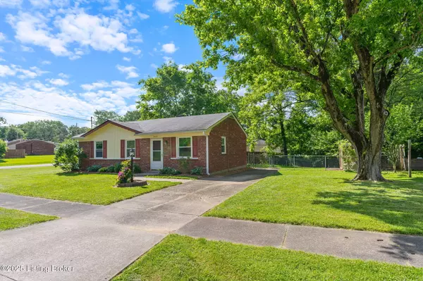 Louisville, KY 40229,5612 Oakridge Pl