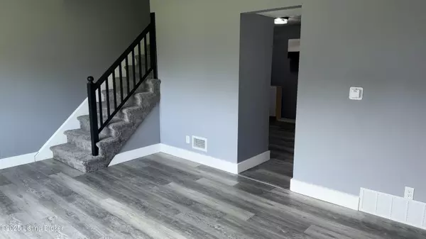 Louisville, KY 40211,3407 Young Ave