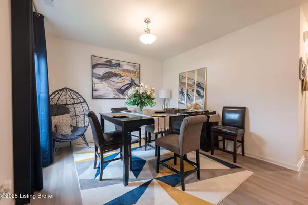 Louisville, KY 40229,11905 Cascade Falls TRL