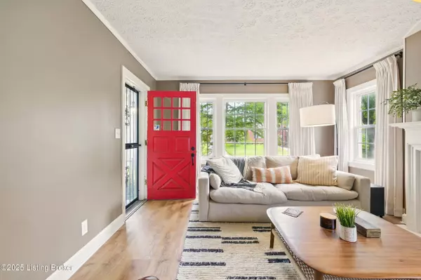 Louisville, KY 40213,3222 Eagle Pass