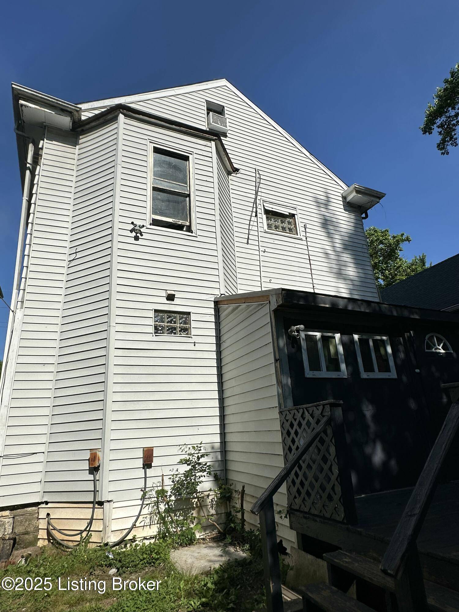 Louisville, KY 40208,1383 S Floyd St