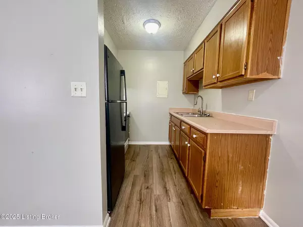 Louisville, KY 40215,1707 Liberty Bell WAY #1