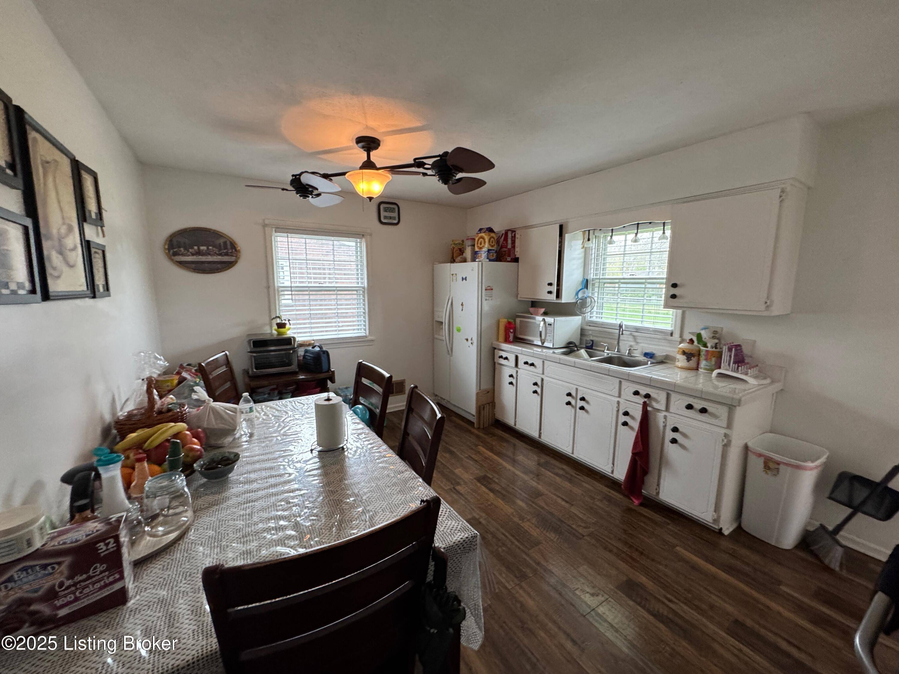 Louisville, KY 40219,4914 Sunday Dr
