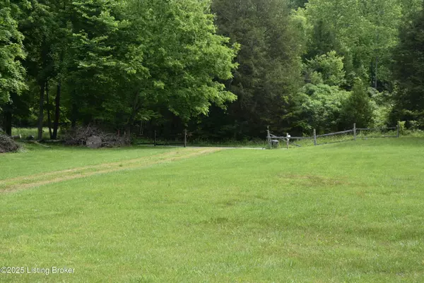 Columbia, KY 42728,3015 S Chestnut Grove Rd