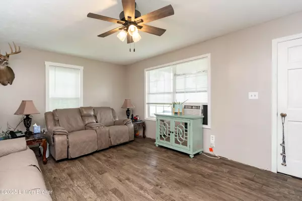 Custer, KY 40115,6120 KY-86