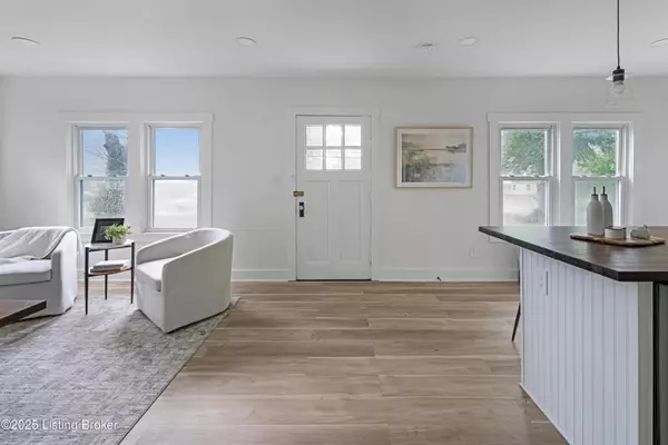 Louisville, KY 40223,12006 Old Henry Rd