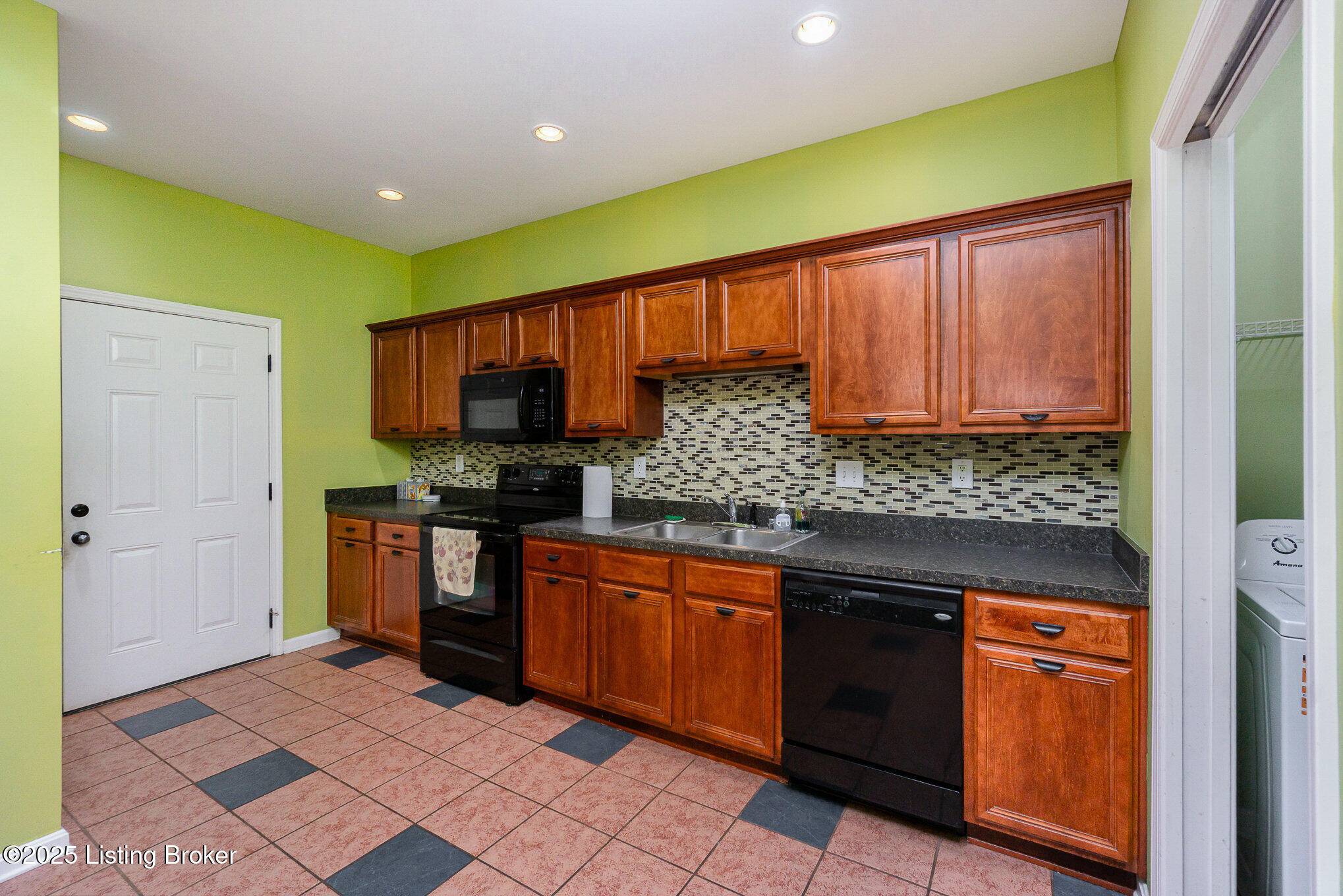 Louisville, KY 40223,305 S Dorsey Ln