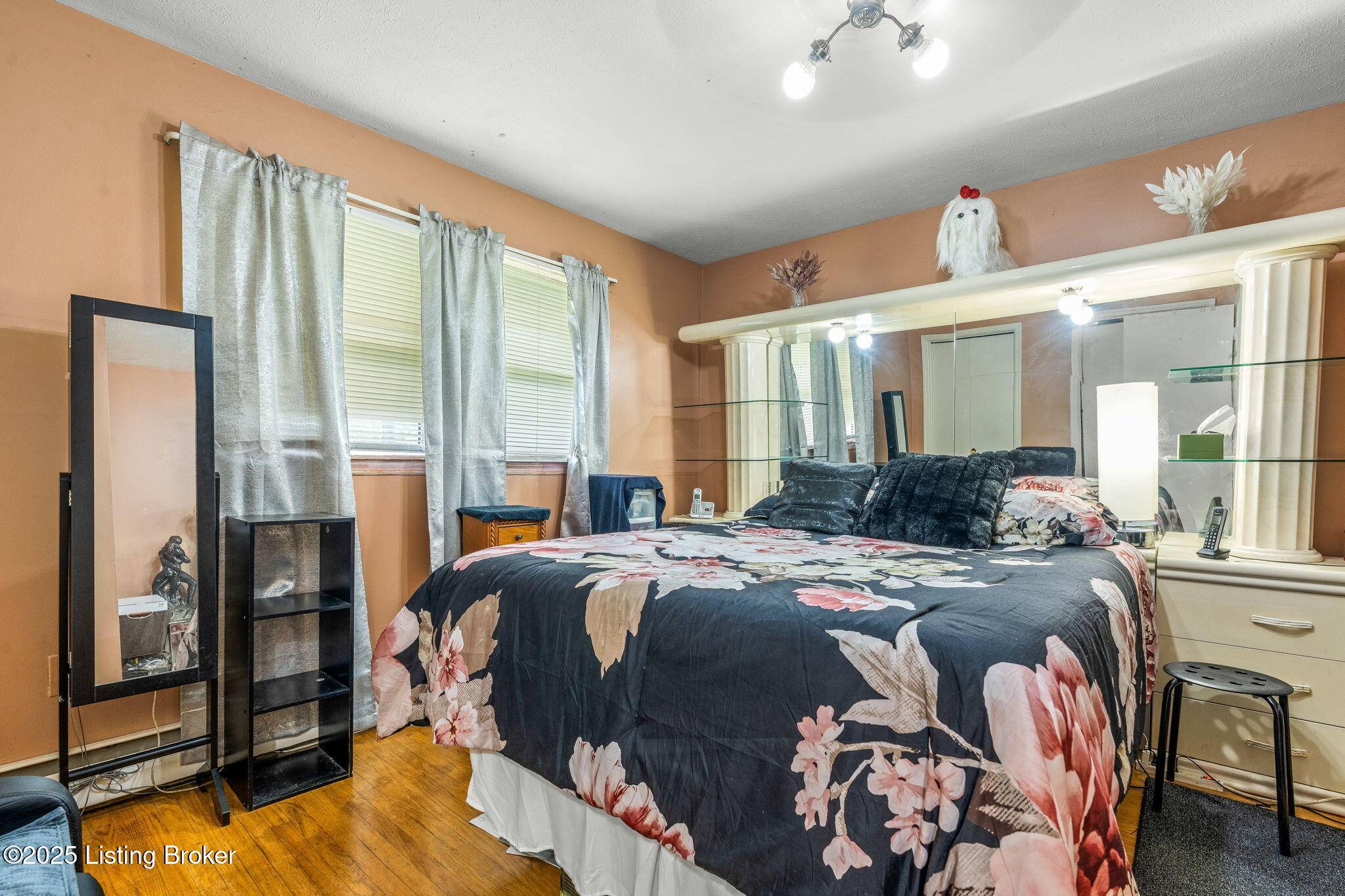 Louisville, KY 40216,3330 Fernheather Dr